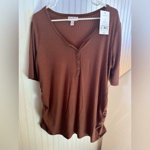 Ingrid & Isabel maternity top, brown ribbed comfy material